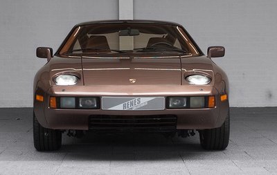 Porsche_928_Tobacco_metallic_1978_Renes_Collectables_03.jpg