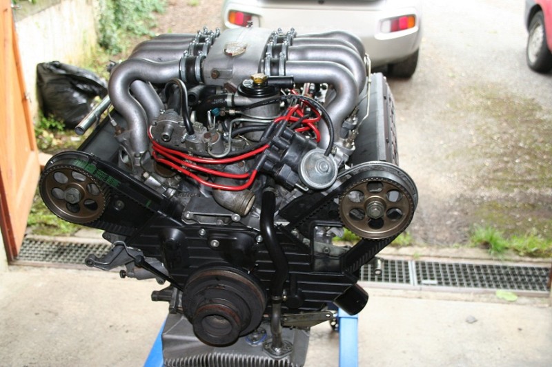 moteur porsche 928 003.JPG
