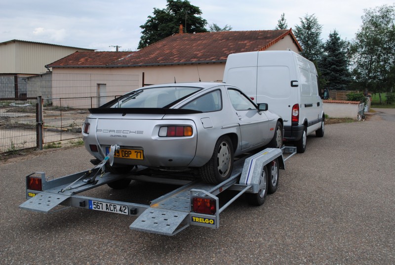 Porsche 928 S2 Grise 007.jpg