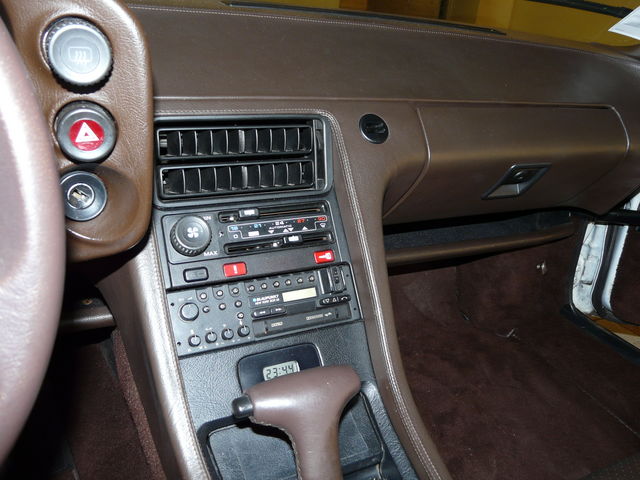 T850679_2.jpg