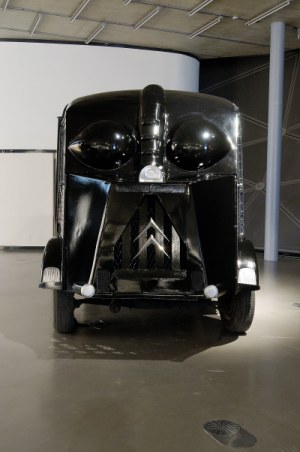 darth-vader-citroen.jpg