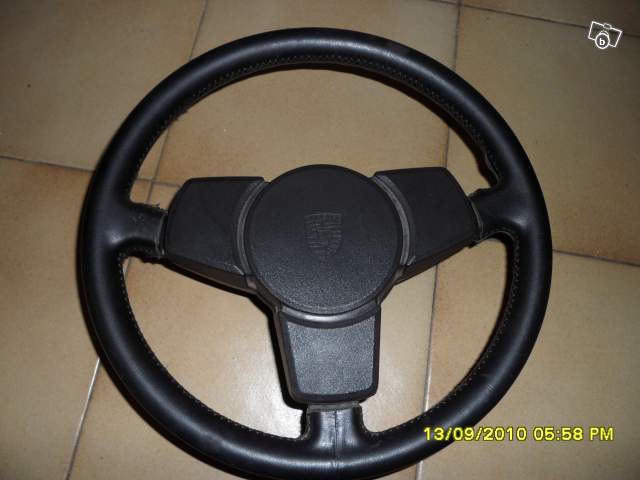 volant porsche.jpg