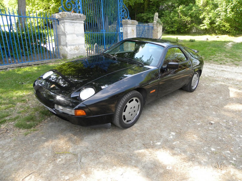 porsche 928S4 002.jpg