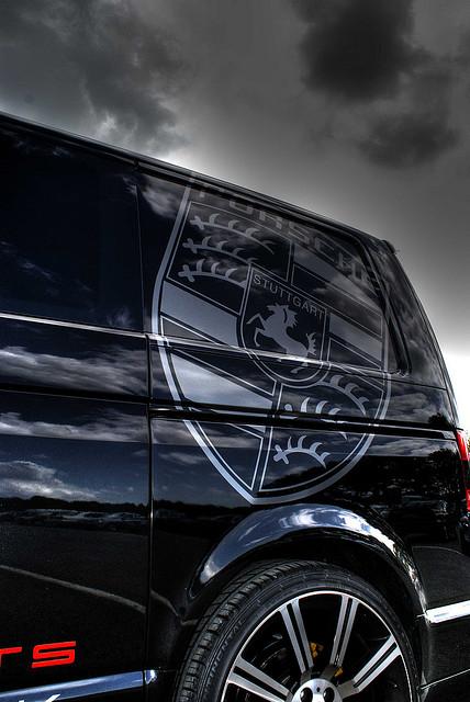Porsche logo van.jpg