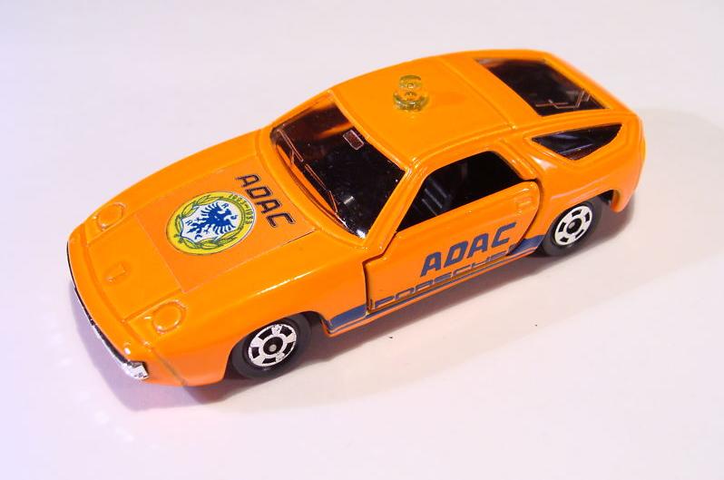 Tomica TOMY No. F53 PORSCHE 928 JAPAN 1_63 ORANGE ADAC1.jpg
