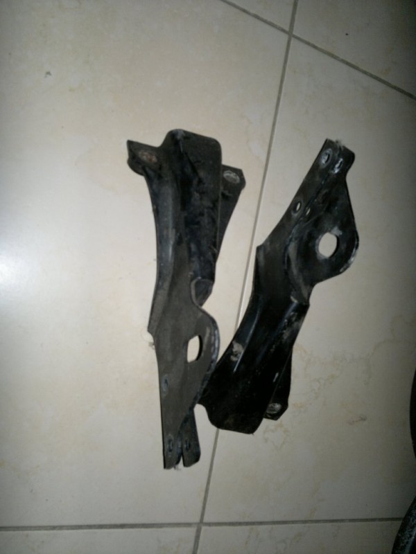 A Arm de suspension avant 2.jpg