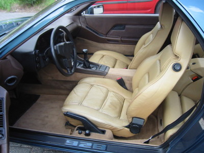 Porsche-928_17440286.jpg