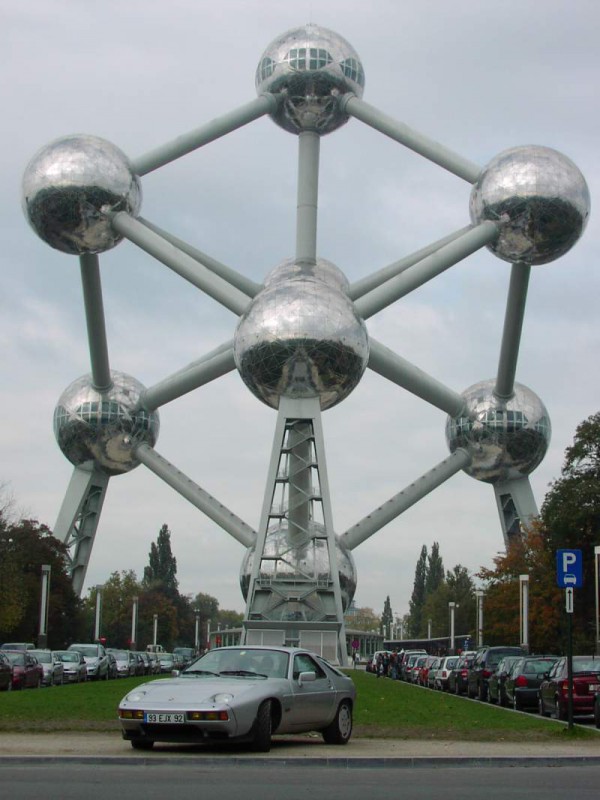 atomium928.jpg