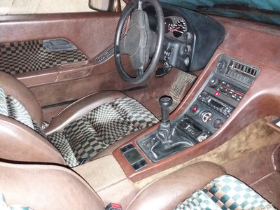 porsche av.jpg