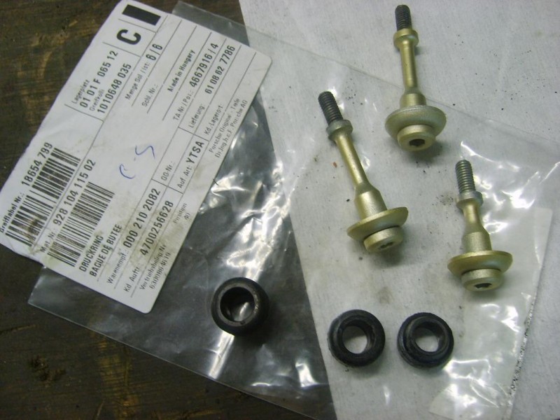 visseries et joints couvre culbus.JPG
