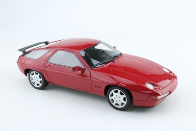 porsche-928-s4-gt-gts-club-sport-1988-red-09-web.jpg