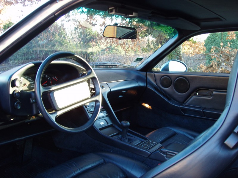 Porsche 928 GT (11).JPG