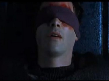 matrix-revolution-neo-yeux-bandc3a9s.jpg
