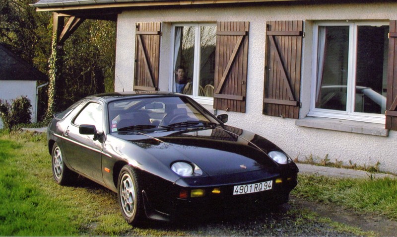 Porsche 928 -0010.jpg