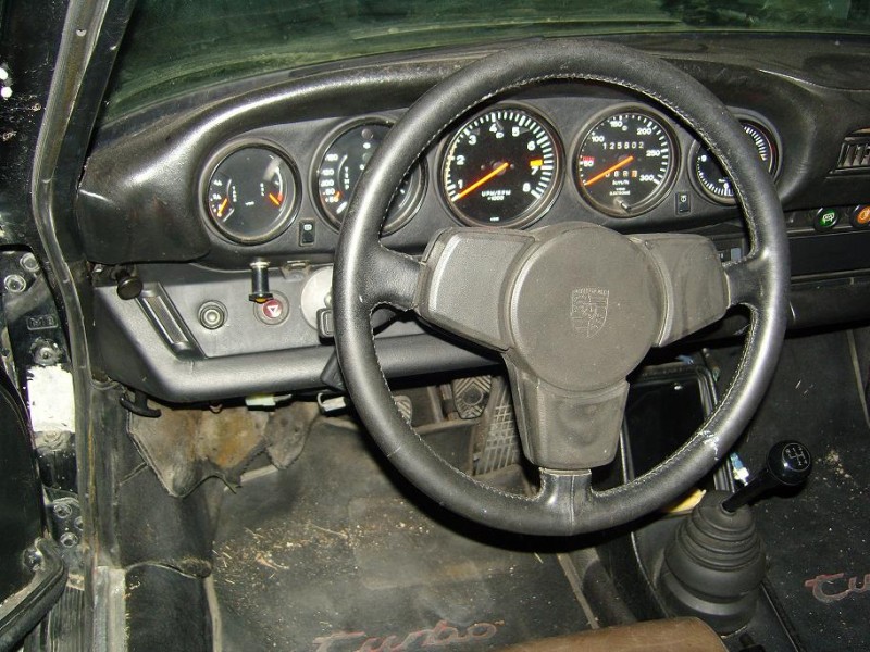 Porsche 930 006.JPG